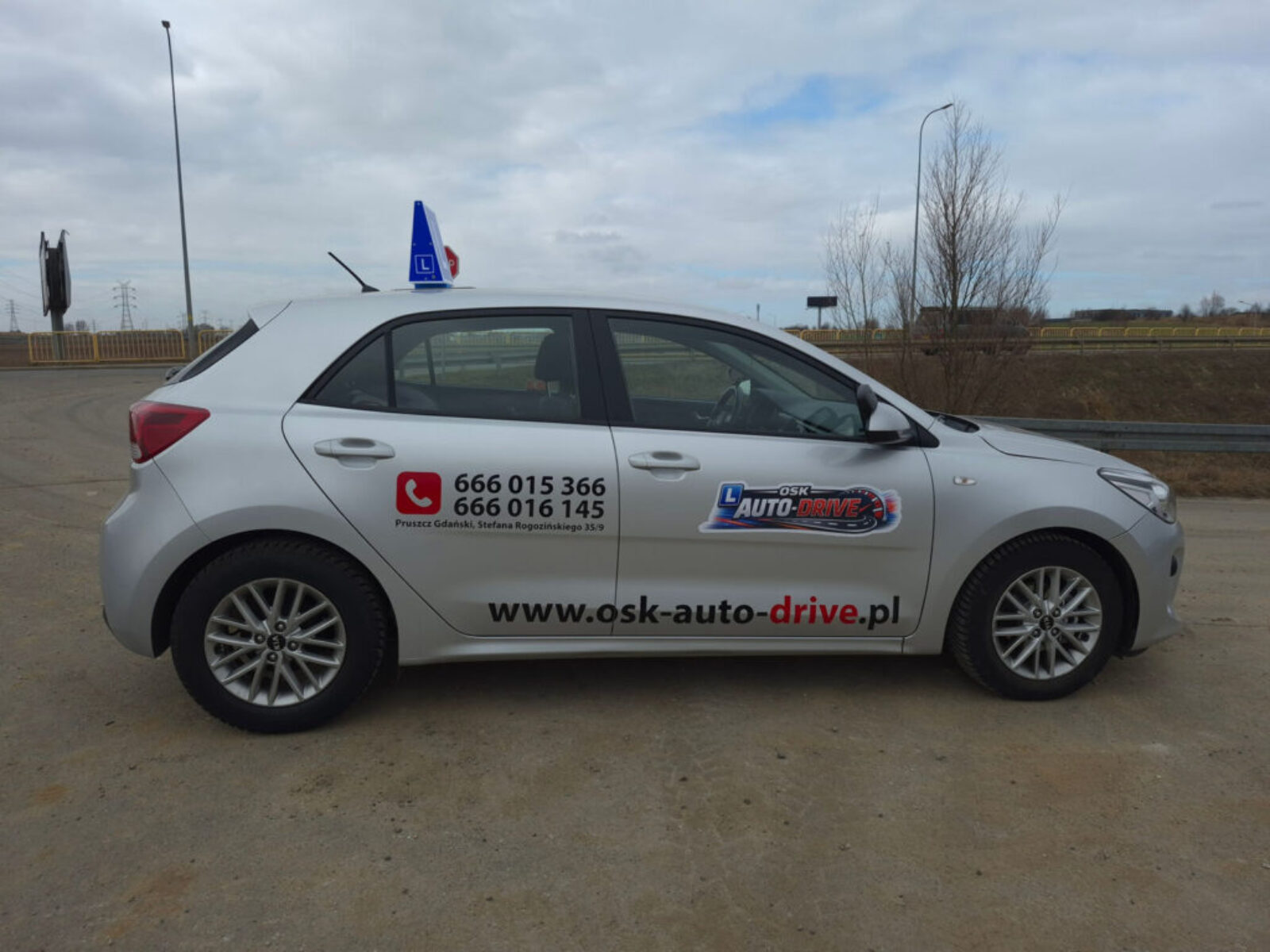 Samochód Kia Rio 2 Samochód Kia Rio 2